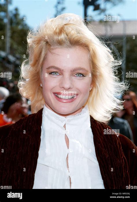 erika eleniak et
